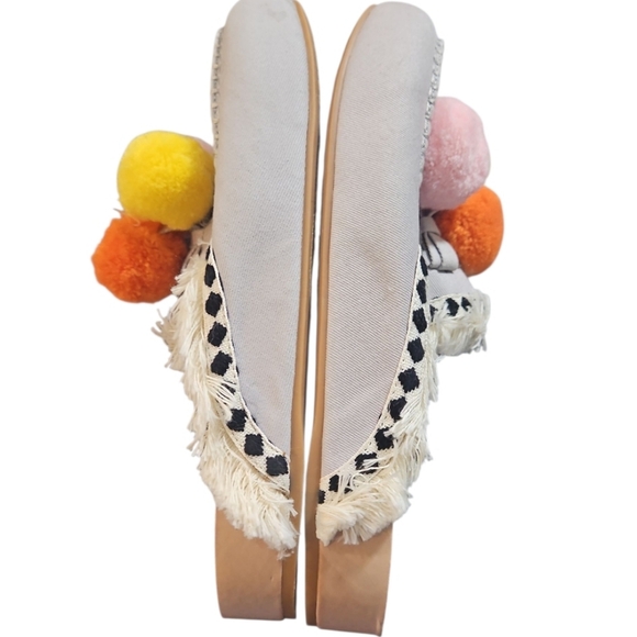 Gianni Bini Colorful Causal Pom-Pom Slip-On Mule Shoes sz 6.5 - Picture 6 of 8